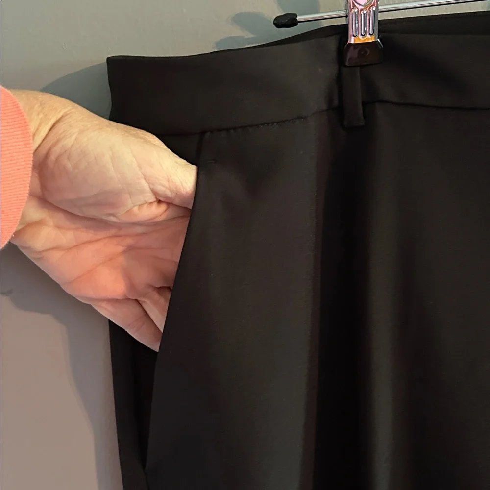 Banana Republic Sculpted Stretch Black Trousers - Picture 2 of 5